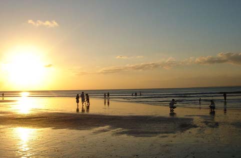 巴厘島庫塔海灘圖片